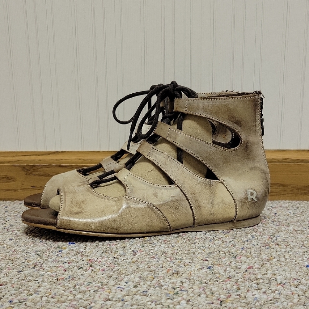 Roan By Bed Stu Winnie Gladiator Sandals Sz 9. Leather NWOT. Spring Break